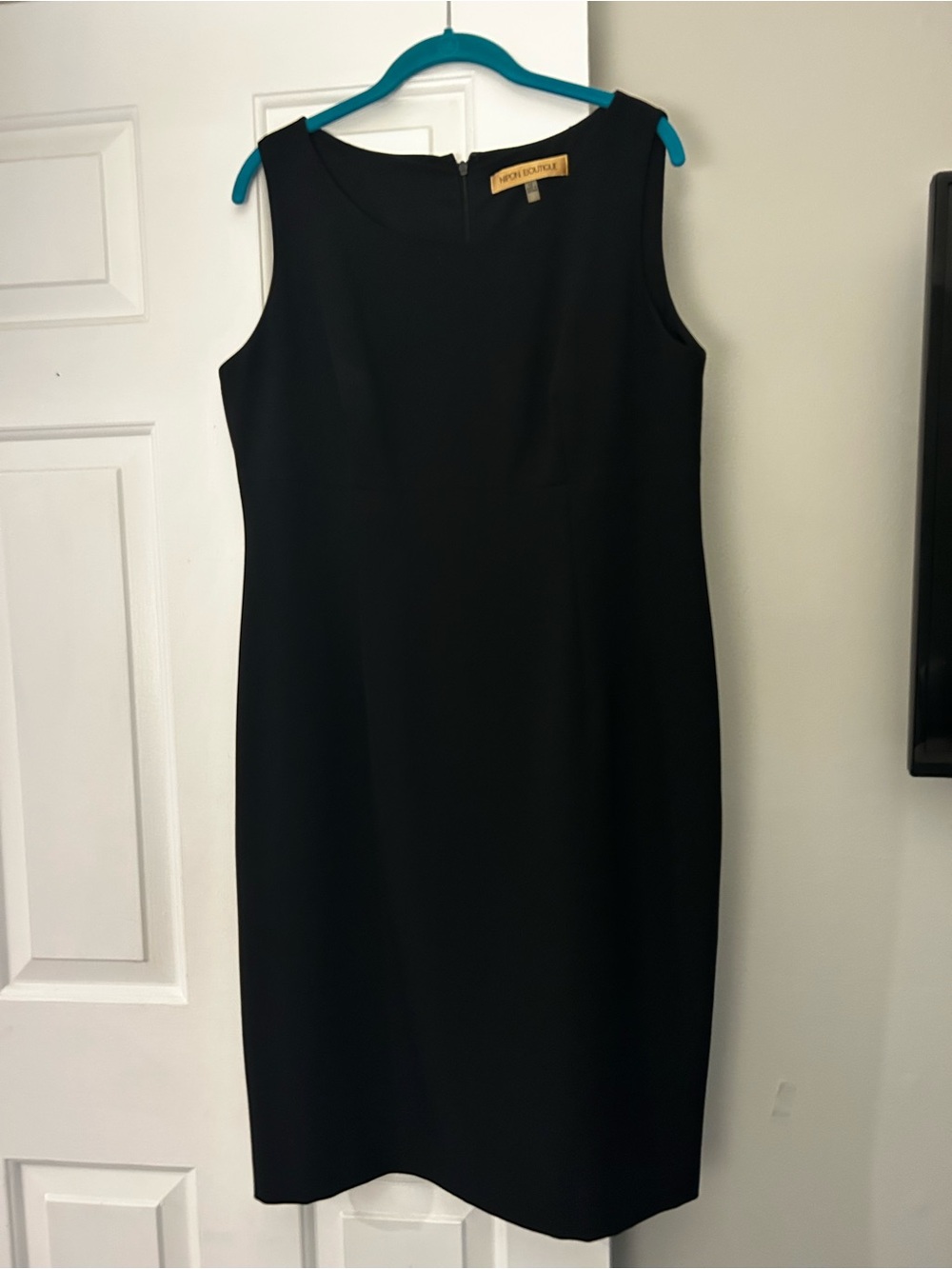 Nipon Boutique Black Sleeveless Sheath Dress